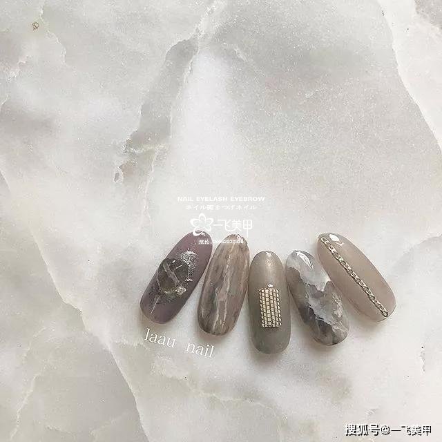 小眾而又顯高級的日系澀味美甲