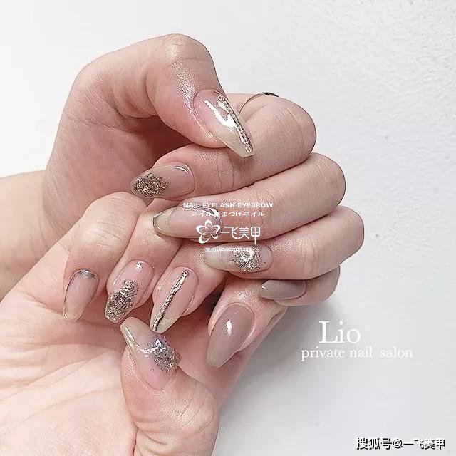 小眾而又顯高級的日系澀味美甲