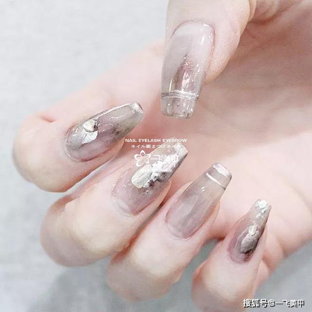 小眾而又顯高級的日系澀味美甲