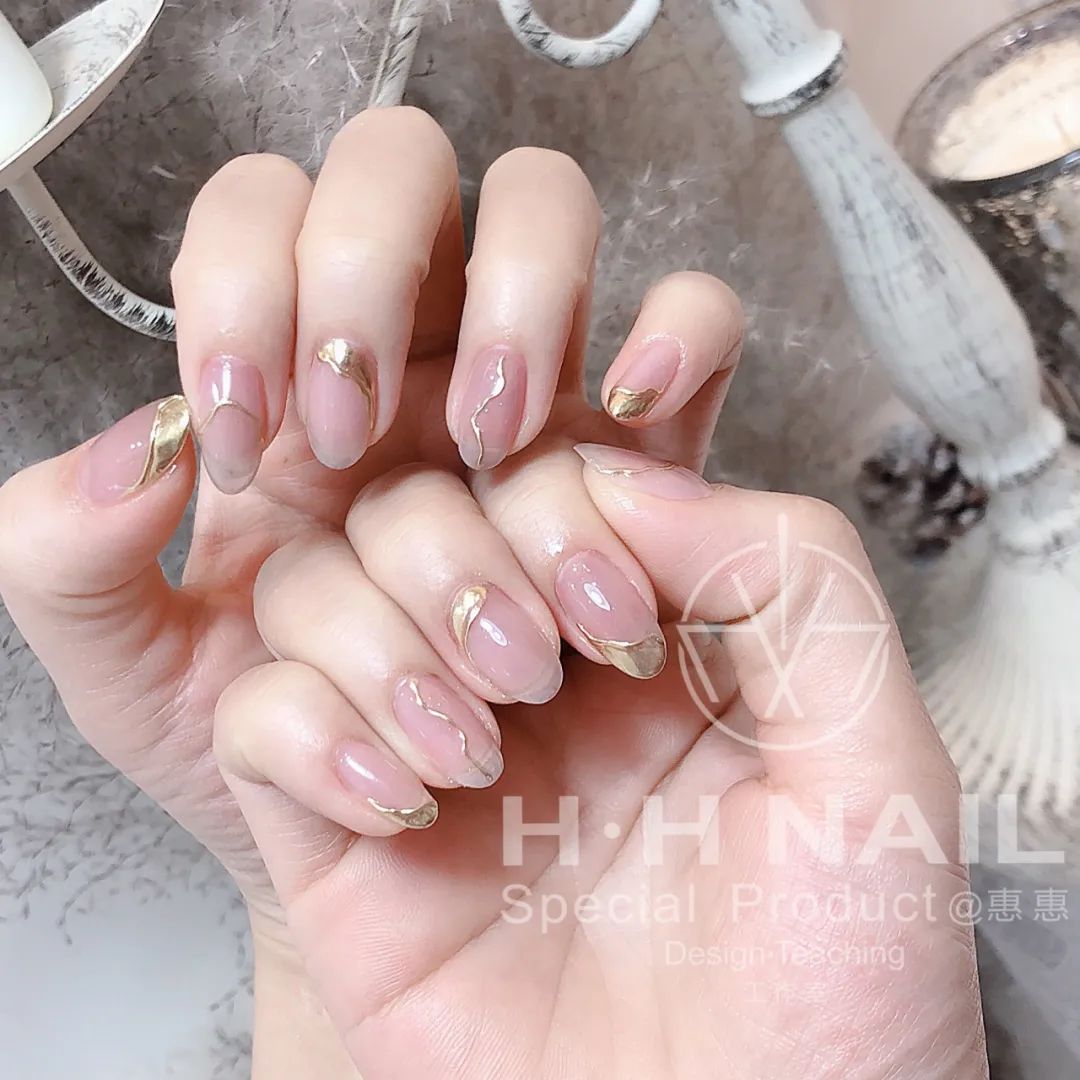 藏不住了！這波高級感美甲太好看