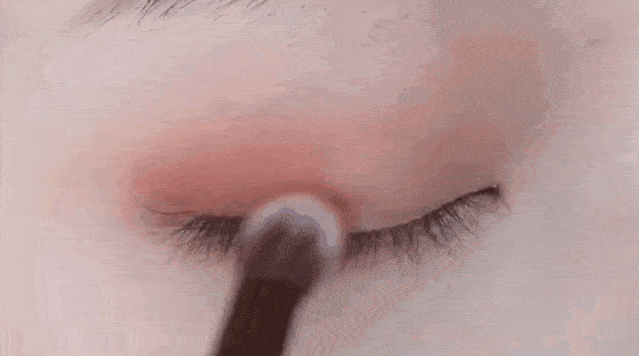 50%純純少女感 + 50%撩人小性感的 “ 純欲風 ” 穿搭也太好看了吧！