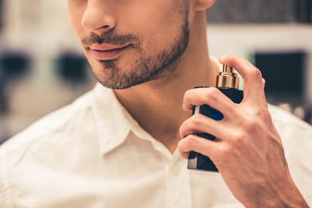 男士香水噴哪里合適，教你正確的使用方法
