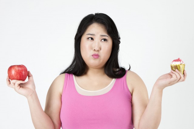 室內(nèi)減肚子上肉最有效運(yùn)動(dòng)，什么運(yùn)動(dòng)可以瘦肚子上的肉
