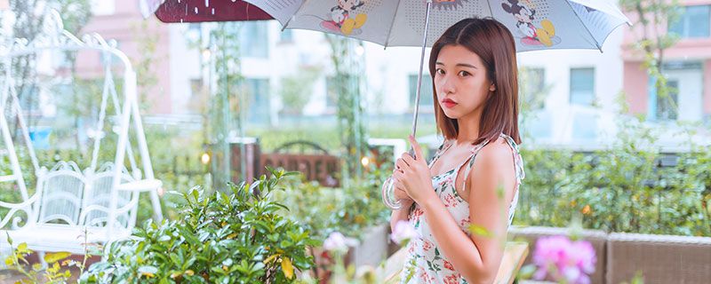 白色褲子配鞋子圖片 教你穿出優(yōu)雅女神范