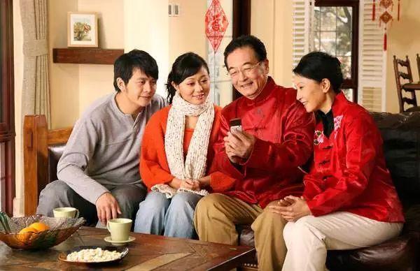 過年去男朋友家?guī)裁炊Y物，過年去男朋友家?guī)裁炊Y物合適