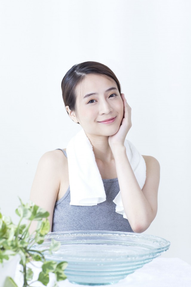 面部深層清潔多久做一次，面部深層清潔合適的周期